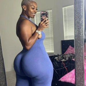 NaomiVivi