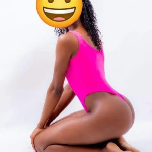 Sharifa - coastal babe
